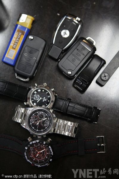 桌面高考考试作弊神器:考试作弊漫画:作弊神器