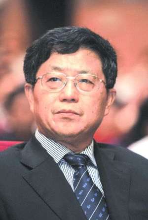 迟福林