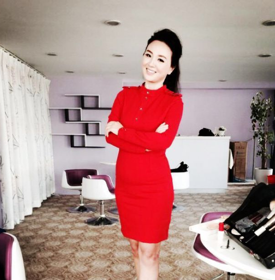 【<em>辣条</em>儿】为1.8亿,女<em>主播</em>叫板法院院长?_人民