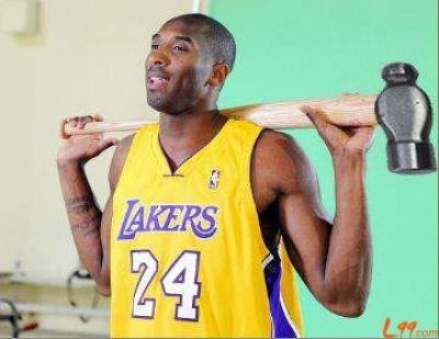 科比上微博问中国网友:打铁是什么意思?(3)