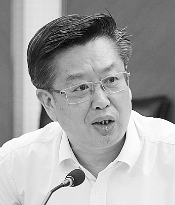 中国高校智库：放眼世界，服务国家
