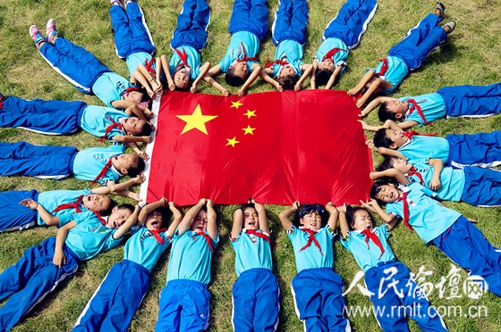 叶城县中小学开展写给祖国的一封信活动如火