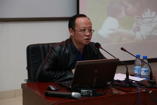 人大附中朝阳学校邓跃茂书记作总结发言