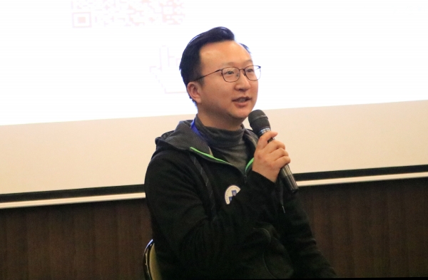 中国网络视听节目服务协会专家评议员朱传欣发言