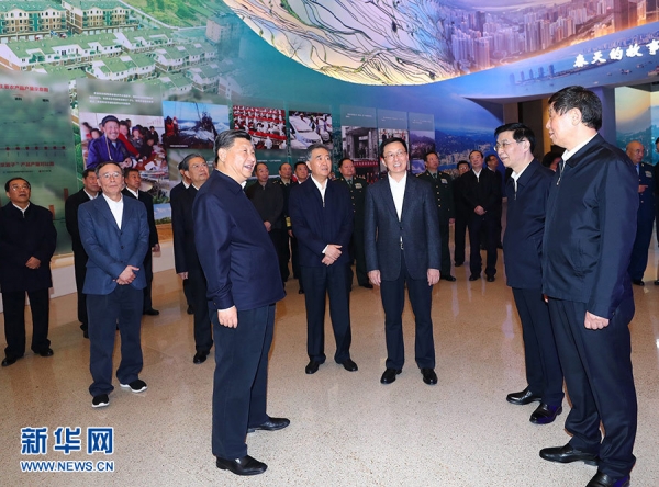 11月13日，党和国家领导人习近平、栗战书、汪洋、王沪宁、赵乐际、韩正、王岐山等在国家博物馆参观“伟大的变革——庆祝改革开放40周年大型展览”。 新华社记者 谢环驰 摄