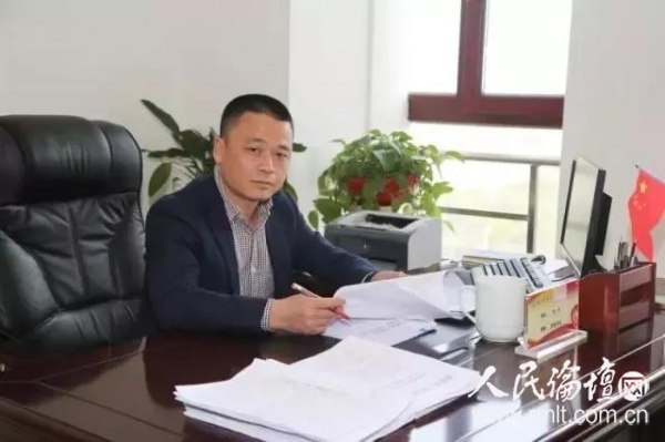  望城区工商联主席刘平
