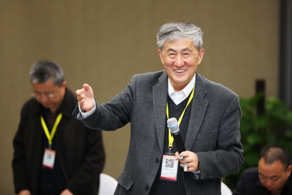 下午理论分论坛主持人李凯城老师