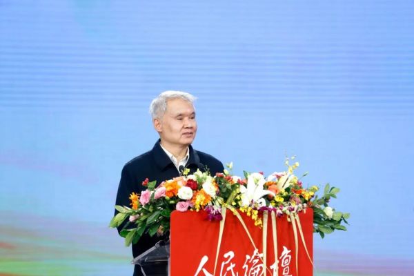 中央党史研究室原副主任李忠杰发表开题演讲