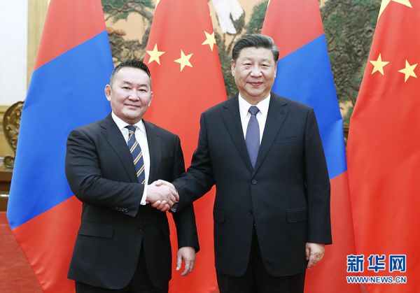 27日，蒙古国传统佳节白月节假期后第一天，巴特图勒嘎总统专程来华，向中方表达慰问和支持。