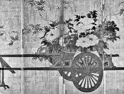 日本十七世纪作品《花车图屏风》