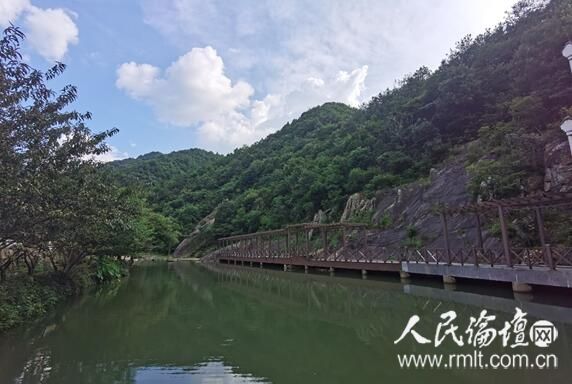 姚家山村景