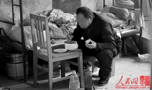 北京CBD农民工的一天_美丽中国