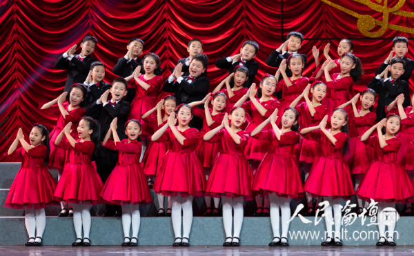 央视总台银河少年艺术团洗手歌助力抗疫爆红网络