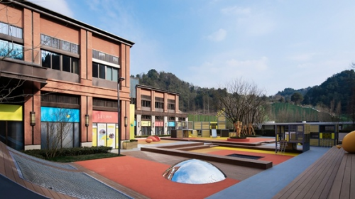 滚动资讯 正文童梦童享是东原的产品系列当中非常重要的一环.