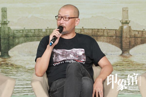 管虎导演谈八佰聚焦人性光辉向历史与英雄致敬
