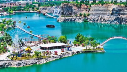 乘势而上把握历史主动