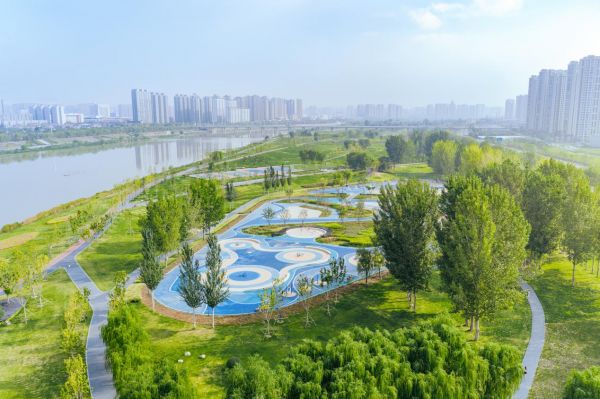 /Users/zimo/Desktop/咸阳为什么那么美/微信图片_2025-08-30_211110_275.jpg微信图片_2025-08-30_211110_275