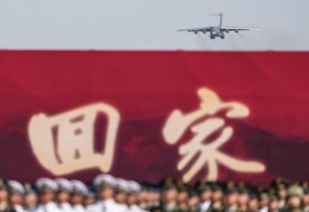 镜观中国丨英雄回家