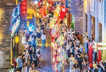 消费市场人气旺亮点多