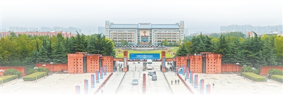 在创新创造中挥洒青春汗水
