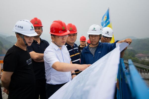 f0d7ca6bea2beca2cb8a2d6d9b50d4eb