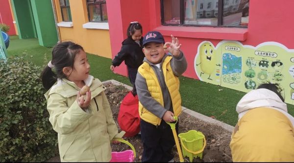 “家園”協(xié)同:構(gòu)建精細(xì)化共育合作機(jī)制