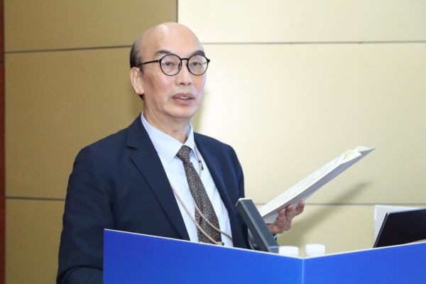 北京大學醫學人文學院教授、學校駐訪學者王一方