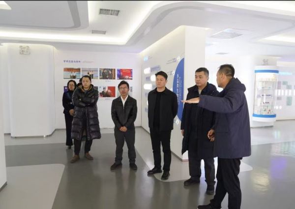 041b080733d5bda37a2860340e98412a