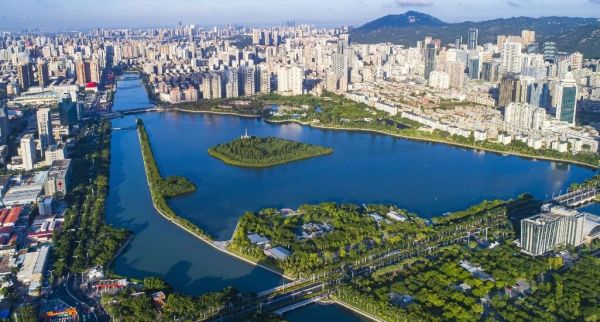 筼筜湖鸟瞰图（吴贤宾 摄）