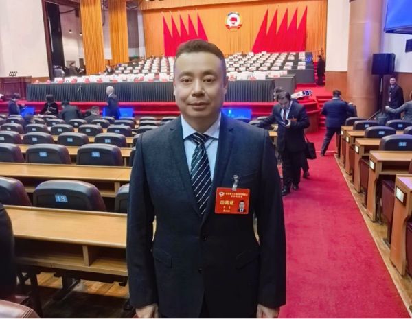 毕昱:推动“聪明的车”与“智慧的路”协同发展