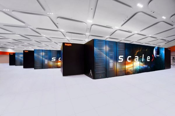 中科曙光提供的3套万卡超集群系统落地（受访者供图）