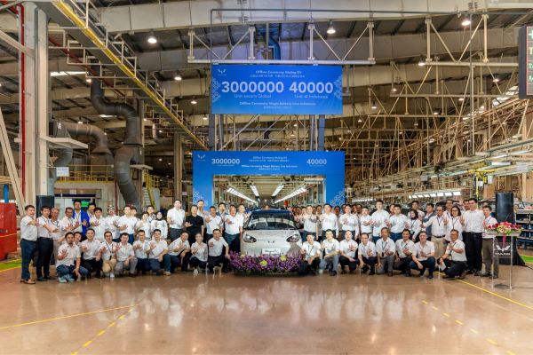 第300万辆新能源汽车在印尼下线。