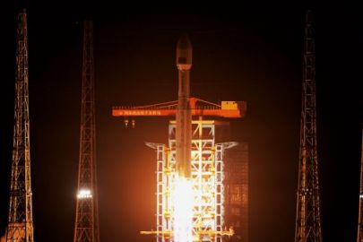 我国成功发射试验三十号卫星03、04星