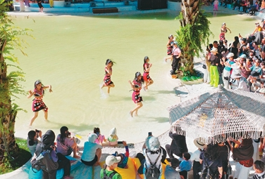 西双版纳“不见外”