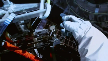 神舟二十一号航天员乘组圆满完成第二次出舱活动