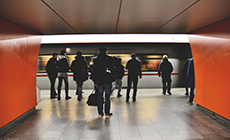 开创人文经济高质量发展新局面