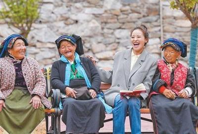 两会精神宣讲“冒热气”