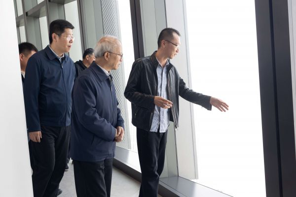 调研组了解丽泽金融商务区建设情况