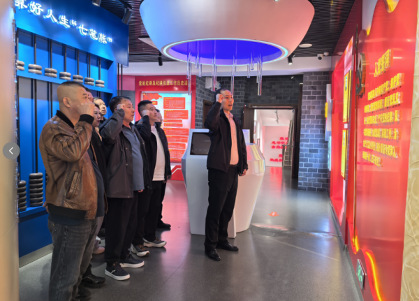 667d1ef6fa4cdf81b2d13cf70c0b768c