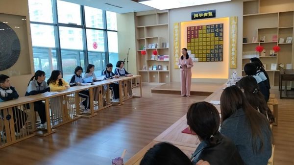图为魏县图书馆国学馆活动现场。张佩摄