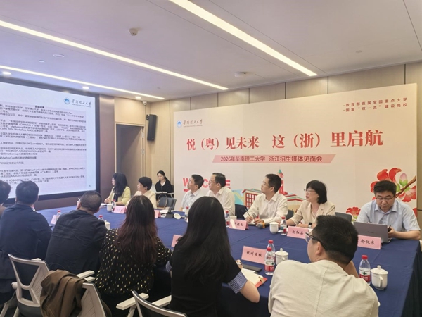 2042799441948377090_1280px