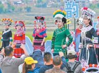 挖掘民族服饰的时尚潜力