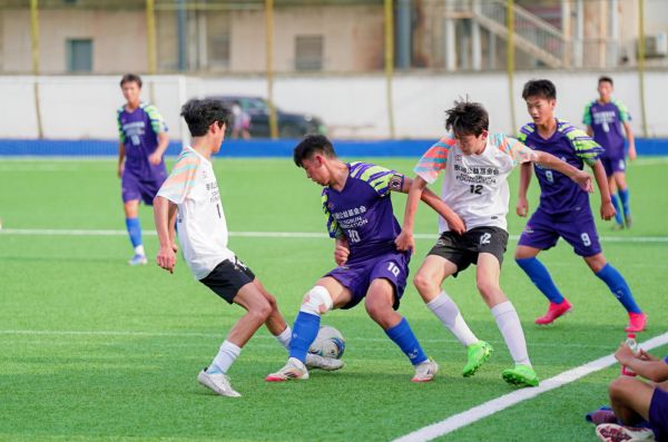 “2026东润杯·陕西省青少年足球联赛”现场。
