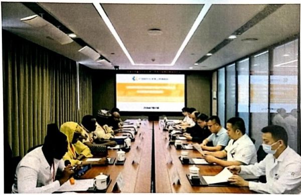 尼日尔国家医学重点专科技术人员来桂短期研修项目(部分人员)结业仪式现场。