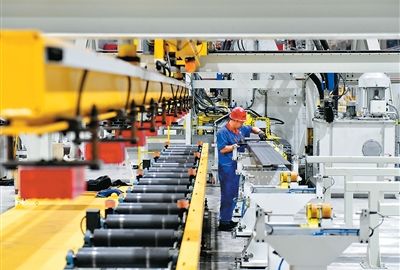 建设强大、稳固、平衡、可持续的财政