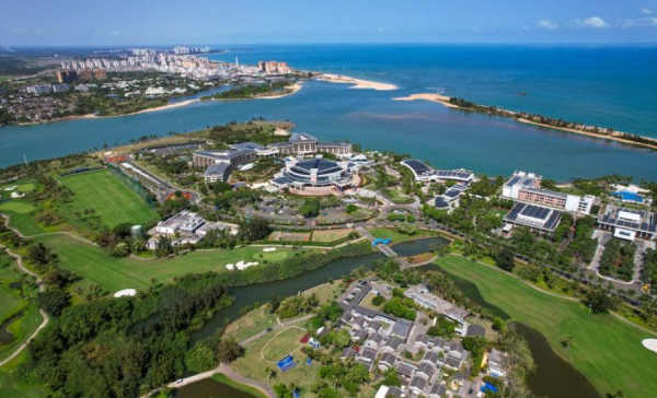 俯瞰博鳌零碳示范区所在地海南省琼海市博鳌镇东屿岛。新华社 供图