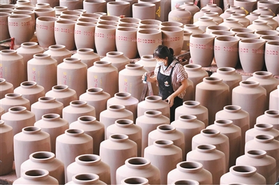 推动历史经典产业高质量发展