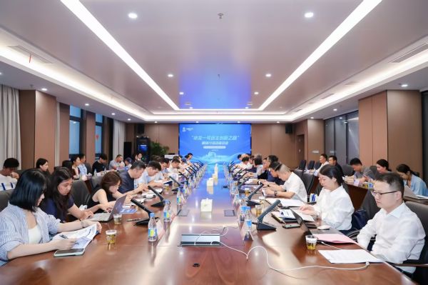 “华龙一号自主创新之路”媒体行走进中核五公司(启东) 智能制造基地